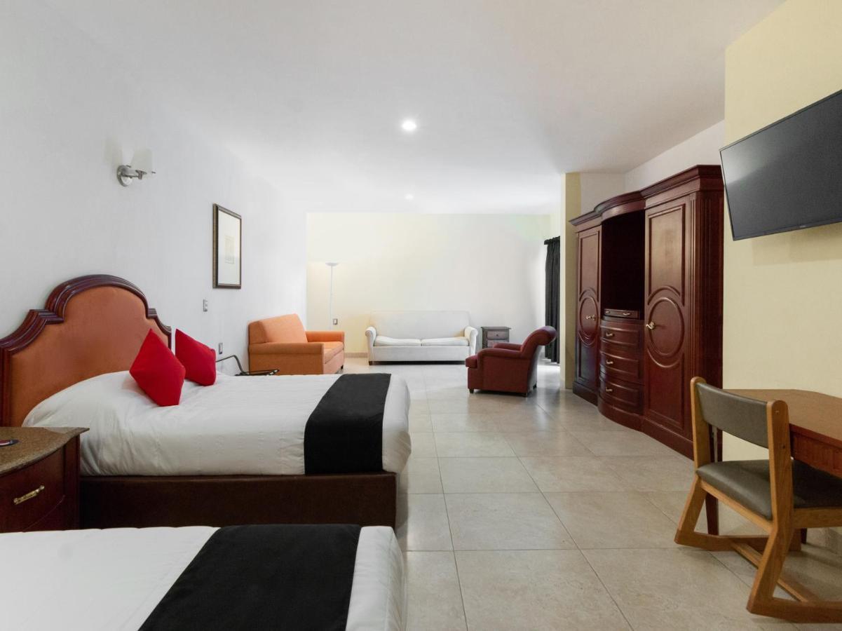 Capital O Hotel Vitale Leon Ngoại thất bức ảnh